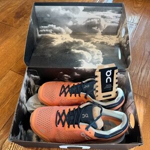 On Running Cloudsurfer Coral | Navy Size 7.5 Women's